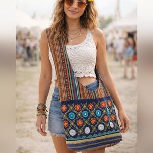 VINTAGE☮70's Boho MADE IN NEPAL Embroidered Crossbody Bag Multicolor 100%COTTON